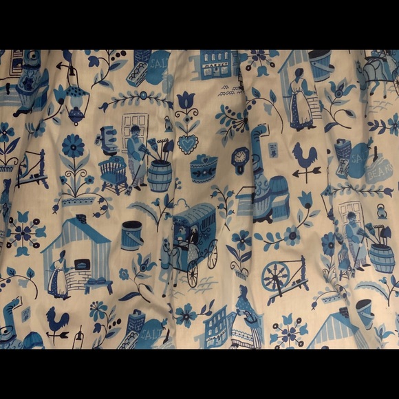 Handmade custom vintage fabric top - Picture 2 of 2